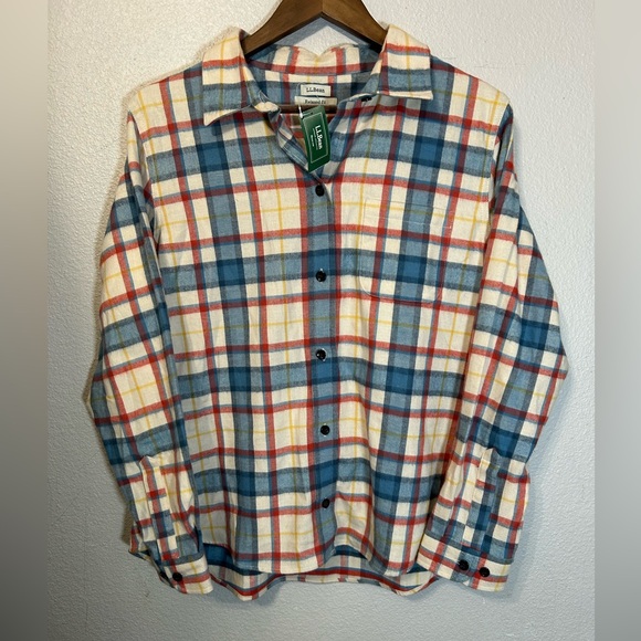 L.L.Bean Women’s Petite Flannel Shirt Relaxed Fit Size Large Petite - Picture 1 of 14